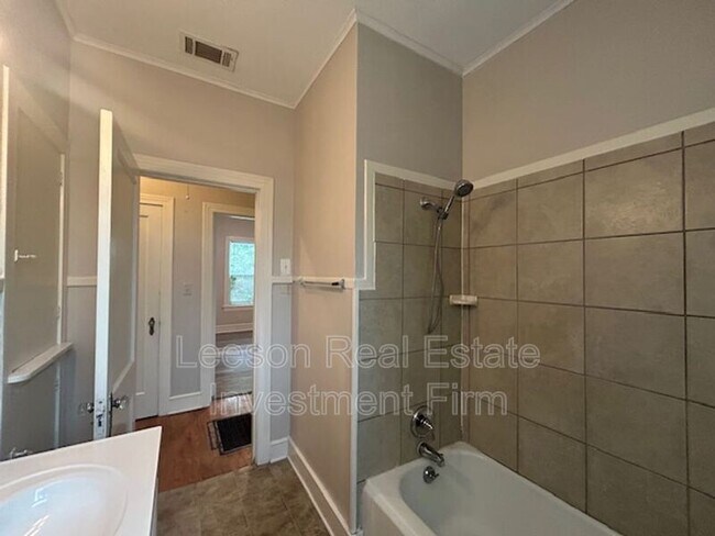 Building Photo - 3802 Baltimore Ave