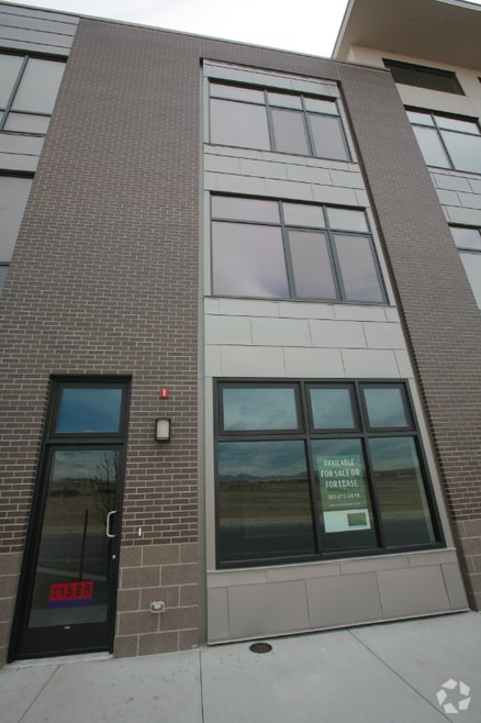 Building Photo - 11586 Colony Row