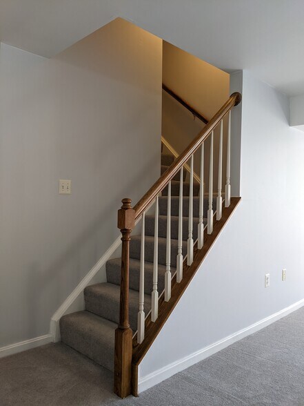 Entry way - 3985 Pearlberry Ct