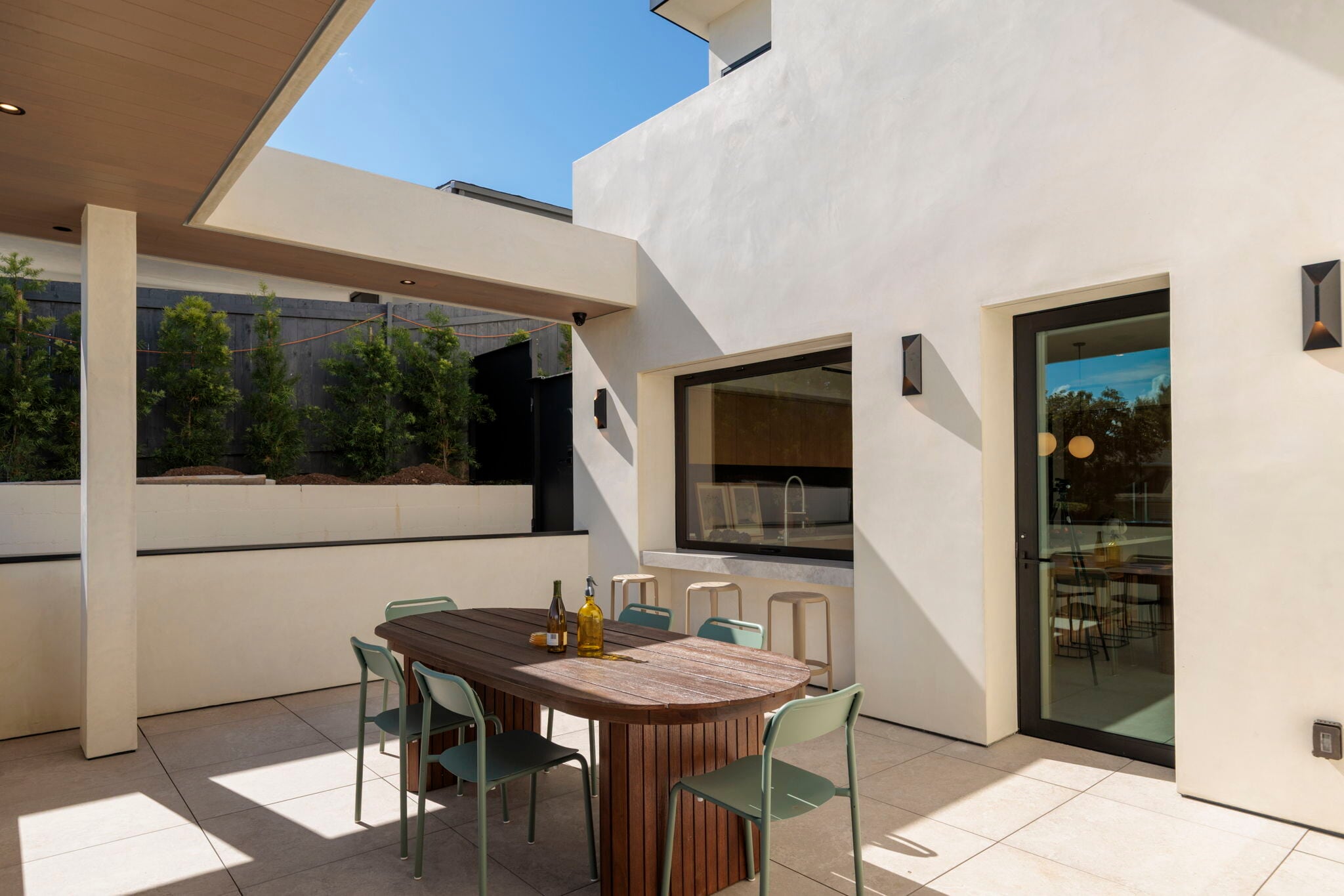 Building Photo - 5208 Sanchez Dr
