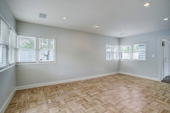 Building Photo - 2228 Addison Rd