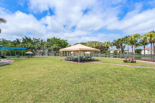 Building Photo - 9885 Woodworth Ct
