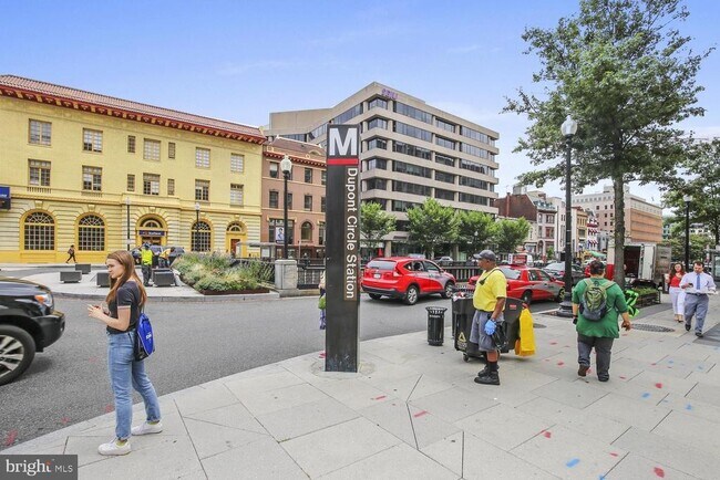 Building Photo - 1215 11th St NW