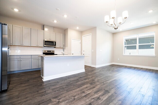Building Photo - 16332HVS