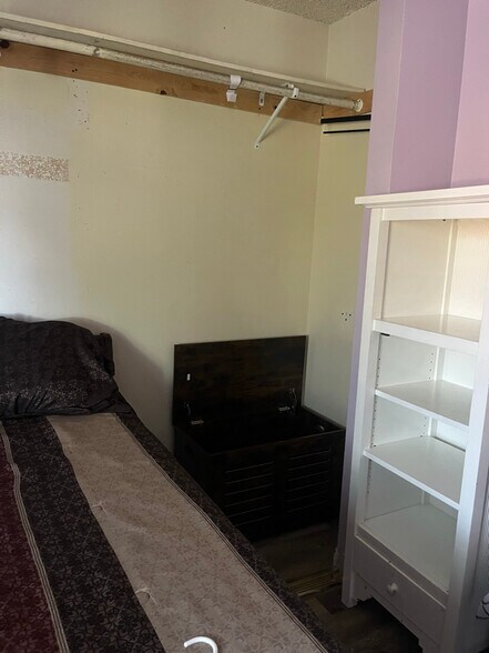 Building Photo - 3565 Linden Ave