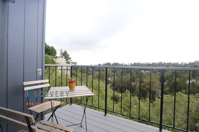 Building Photo - Chic Piedmont Pines Three Bedroom Home Coming Soon!