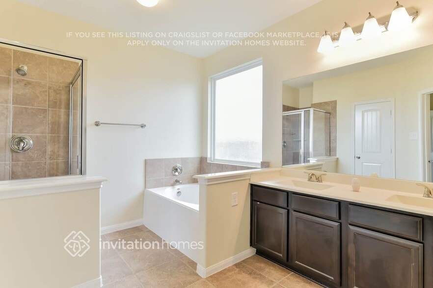 Building Photo - 30607 Gardenia Trace Dr