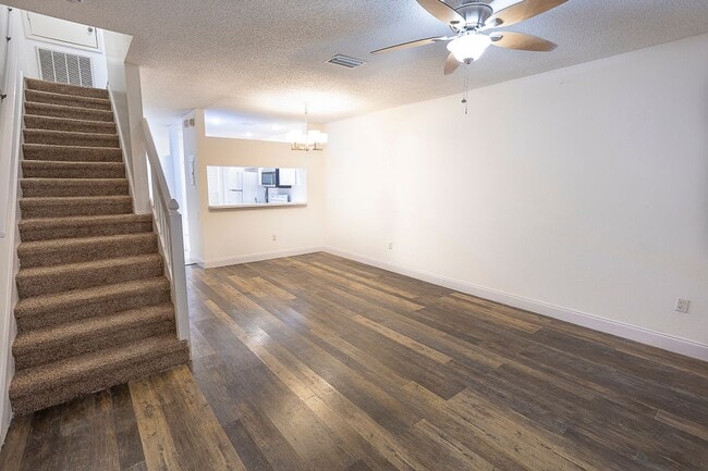 Building Photo - 8545 Hunters Key Cir