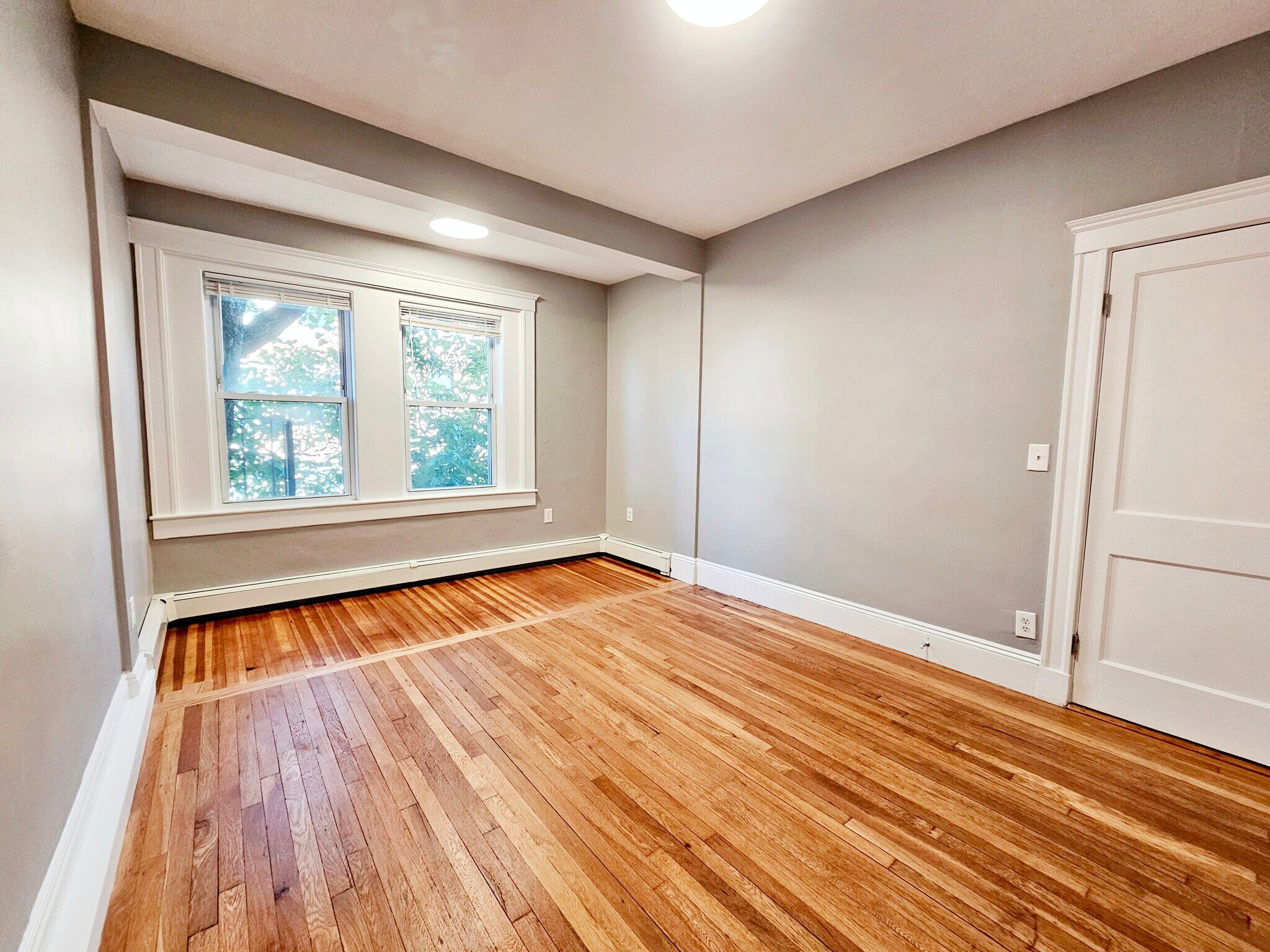 Building Photo - 141 Sutherland Rd