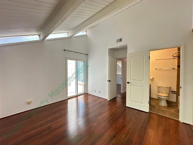 Building Photo - 802 Kingfisher Terrace