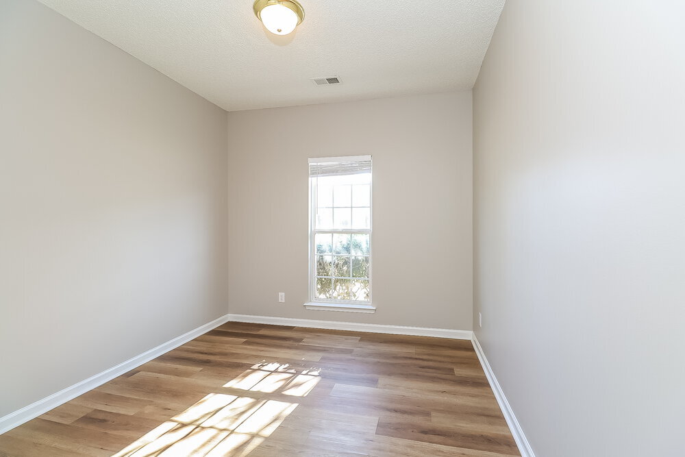 Building Photo - 197 Everett Park Dr