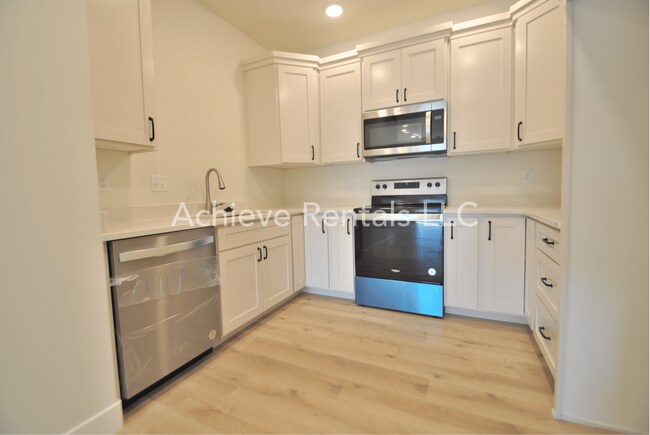 Building Photo - 1557 North 110