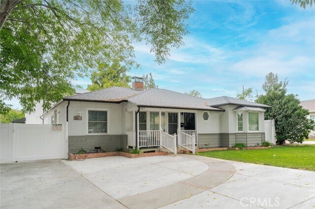 Building Photo - 9035 Rathburn Ave