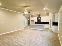 Building Photo - 3204 Ross Ave