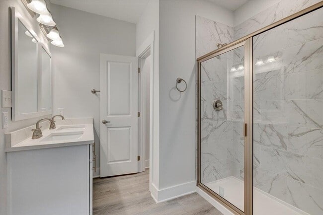 Building Photo - 14 Alexander Way