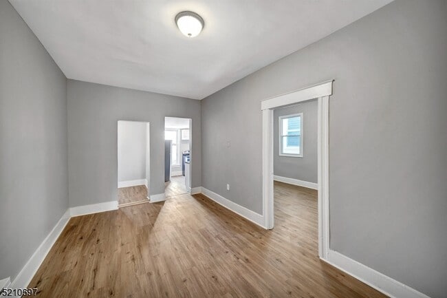 Building Photo - 30 Linden Ave