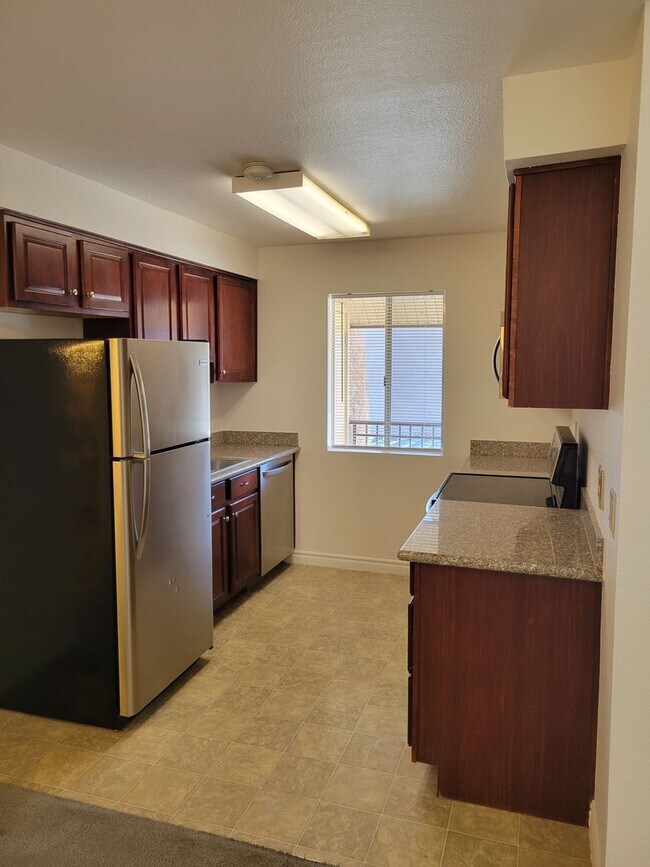 Building Photo - 5163 Indian River Dr