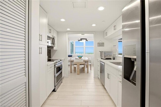 Building Photo - 5550 Heron Point Dr