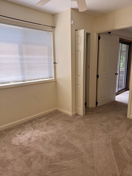 2nd bedroom - 166 Old Brookfield Rd