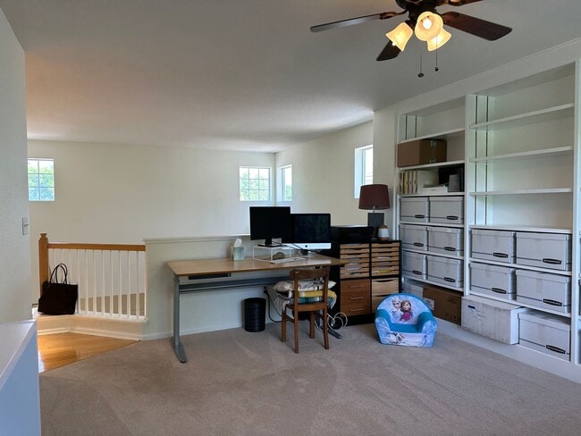 Building Photo - Open floor plan and backs to Open Space! 4...