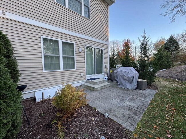 Building Photo - 25 Franklin Rd