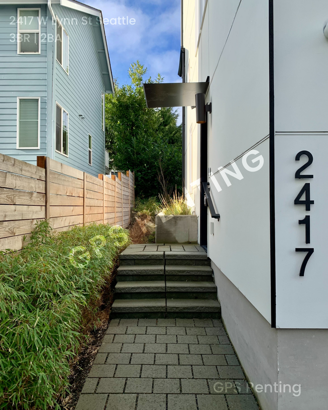 Primary Photo - Almost new Magnolia View Townhouse