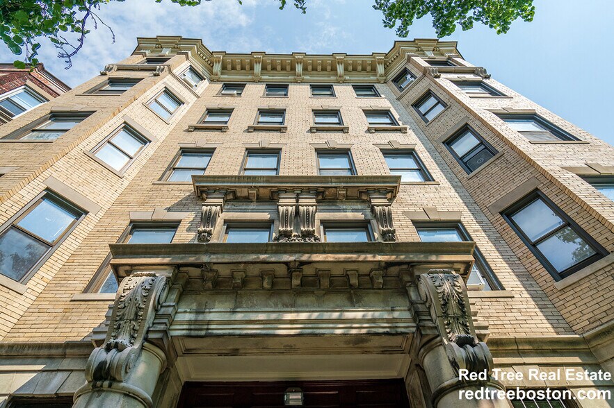 Building Photo - 11 Queensberry St