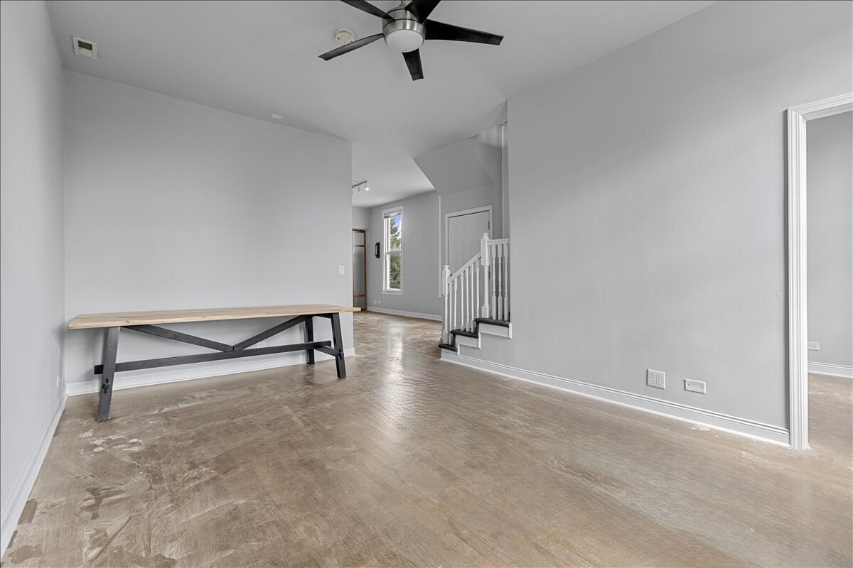 Building Photo - 1752 W 21st Pl