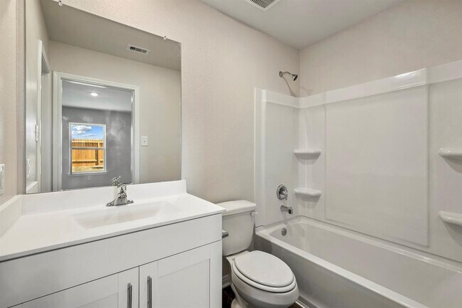 Building Photo - 10423 Red Cardinal Dr