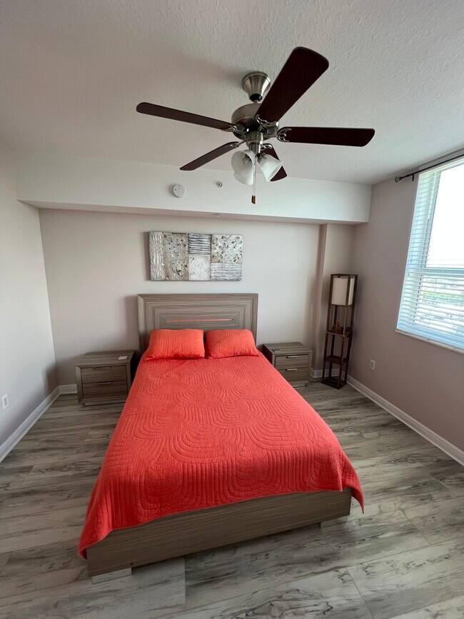 Building Photo - 350 N Federal Hwy