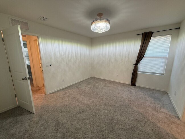 Building Photo - Spacious 5 bed 4.5 bath home in Florence, AZ!