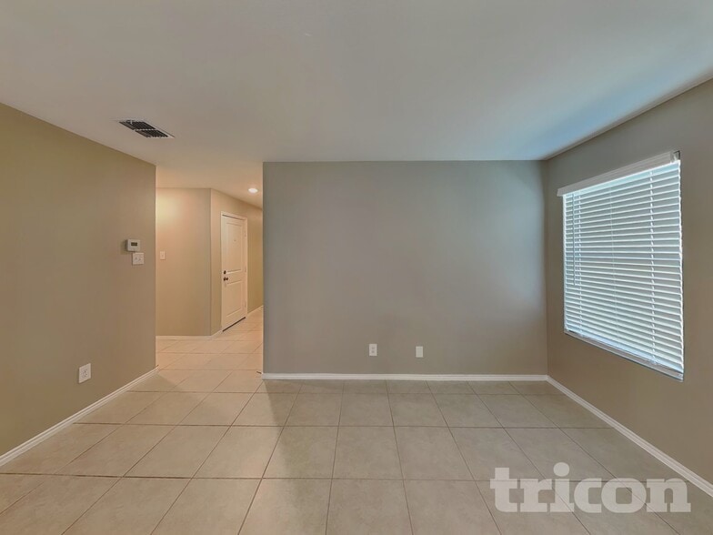 Building Photo - 707 Odlozil Ln