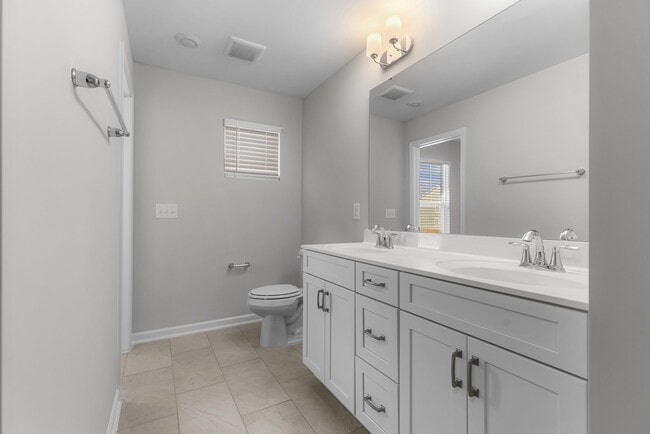 Building Photo - 2408 McKenzie Ridge Ln