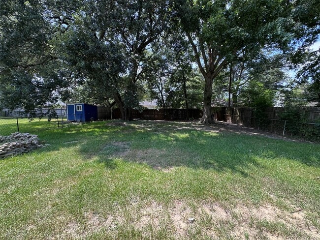 Building Photo - 290 Clemmons Ave