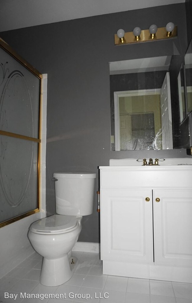 Building Photo - 4 br, 3 bath House - 521 Green Valley Court