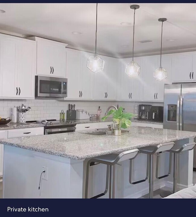 Building Photo - 440 Tisone Ln