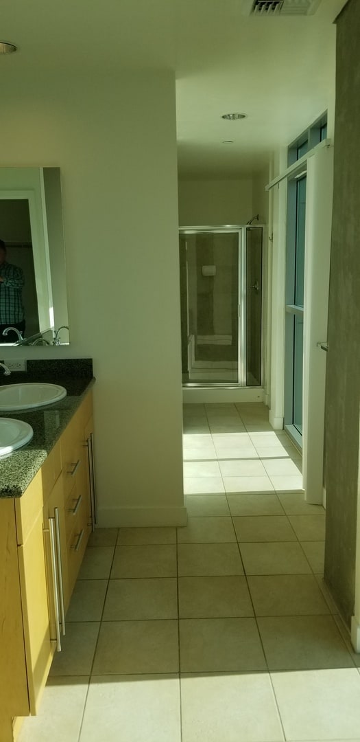 Building Photo - Cortez Hill 2 bed 2bath (downtown), 1217 sqft 2 balconies w/ Great Views!