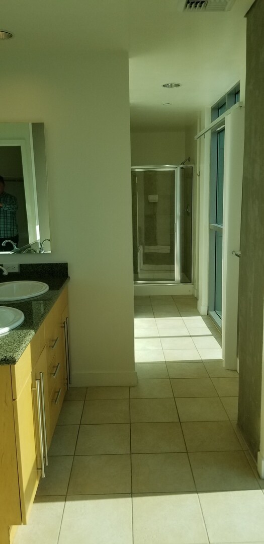 Building Photo - Cortez Hill 2 bed 2bath (downtown), 1217 sqft And Great Views