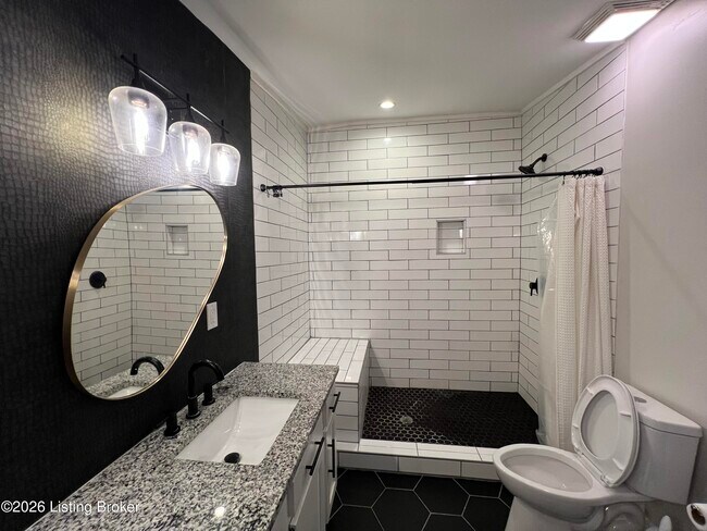 Building Photo - 1110 Logan St