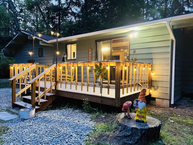 Building Photo - 26928 WA-525