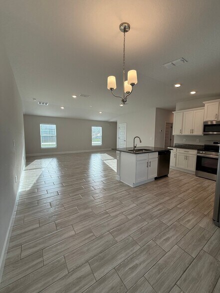 Building Photo - 36132 Trinity Glade Rd