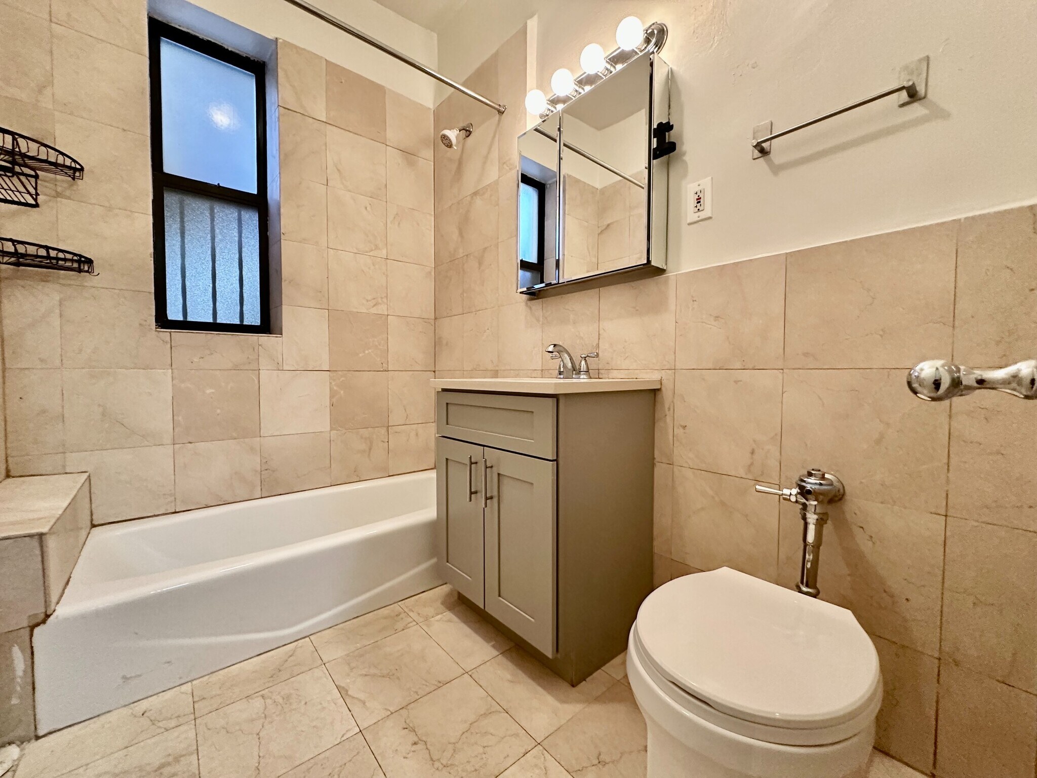 Building Photo - 664 W 163rd St