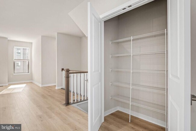 Building Photo - 6232 Folly Ln