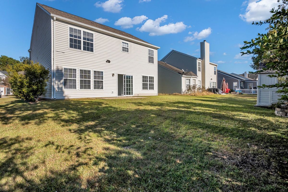 Building Photo - 2233 Blakers Blvd