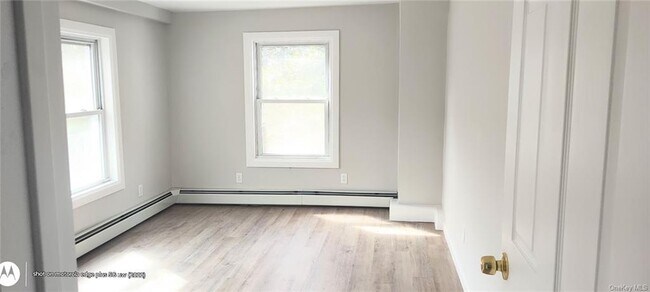 Building Photo - 47 Main St