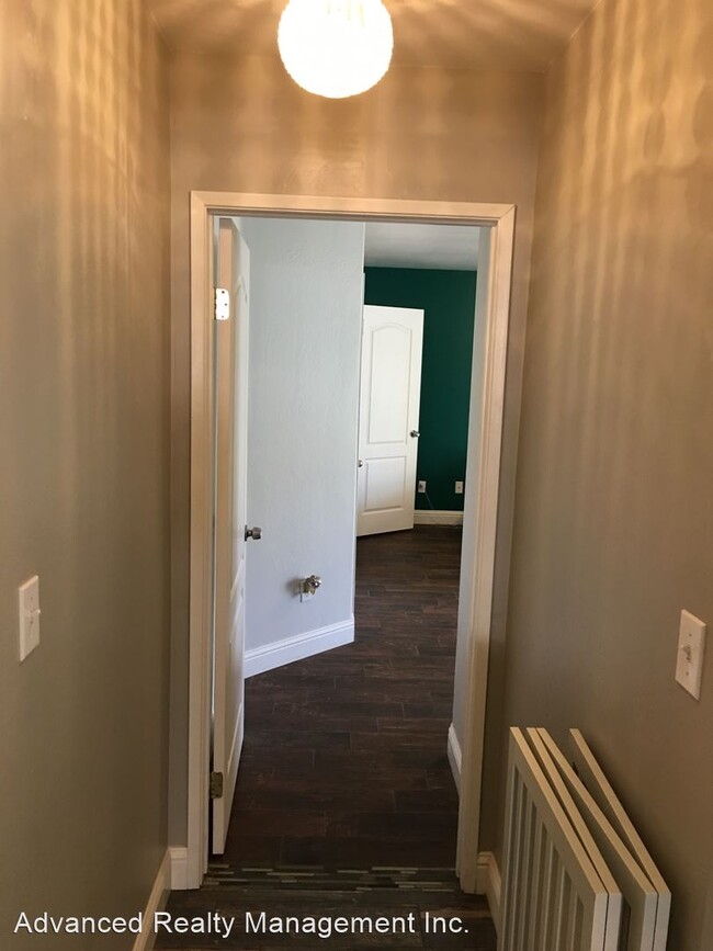 Building Photo - 9912 Grand View Summit Dr