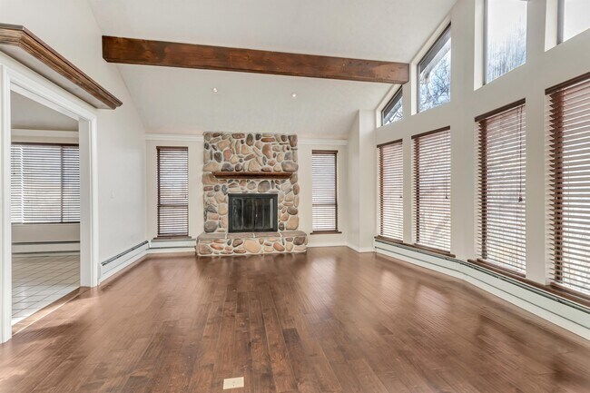 Building Photo - 1222 W Shields Ln