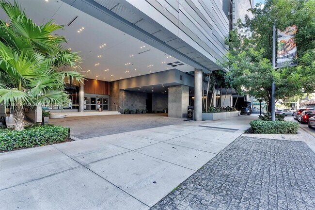 Building Photo - 88 SW 7th St