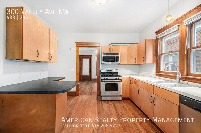 Building Photo - 300 Valley Ave NW