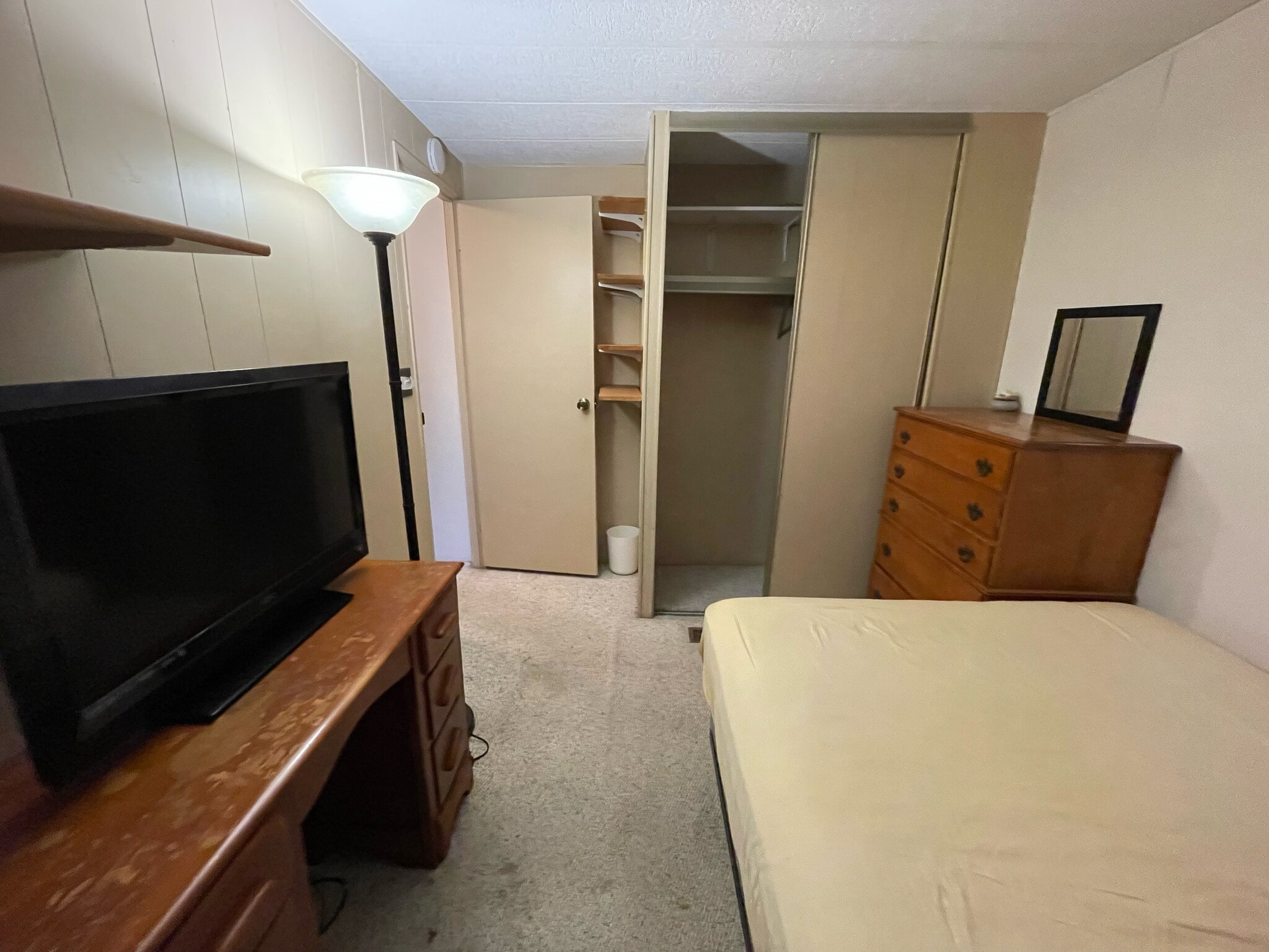 Building Photo - 107 Mary Ln